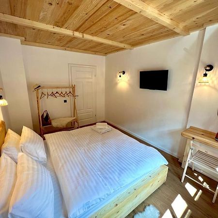 Victoria Gasthaus Rasnov - Charming Vacation House In Rasnov Extérieur photo