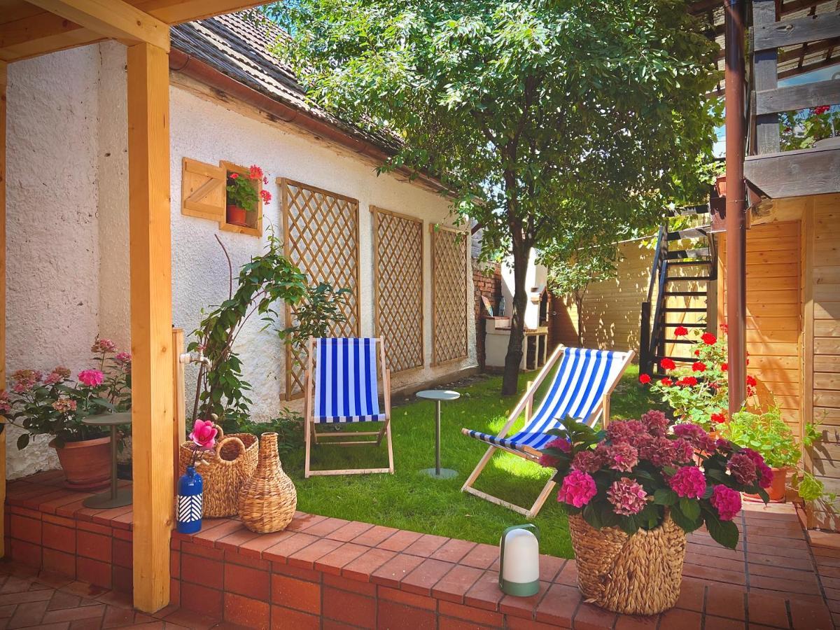 Victoria Gasthaus Rasnov - Charming Vacation House In Rasnov Extérieur photo