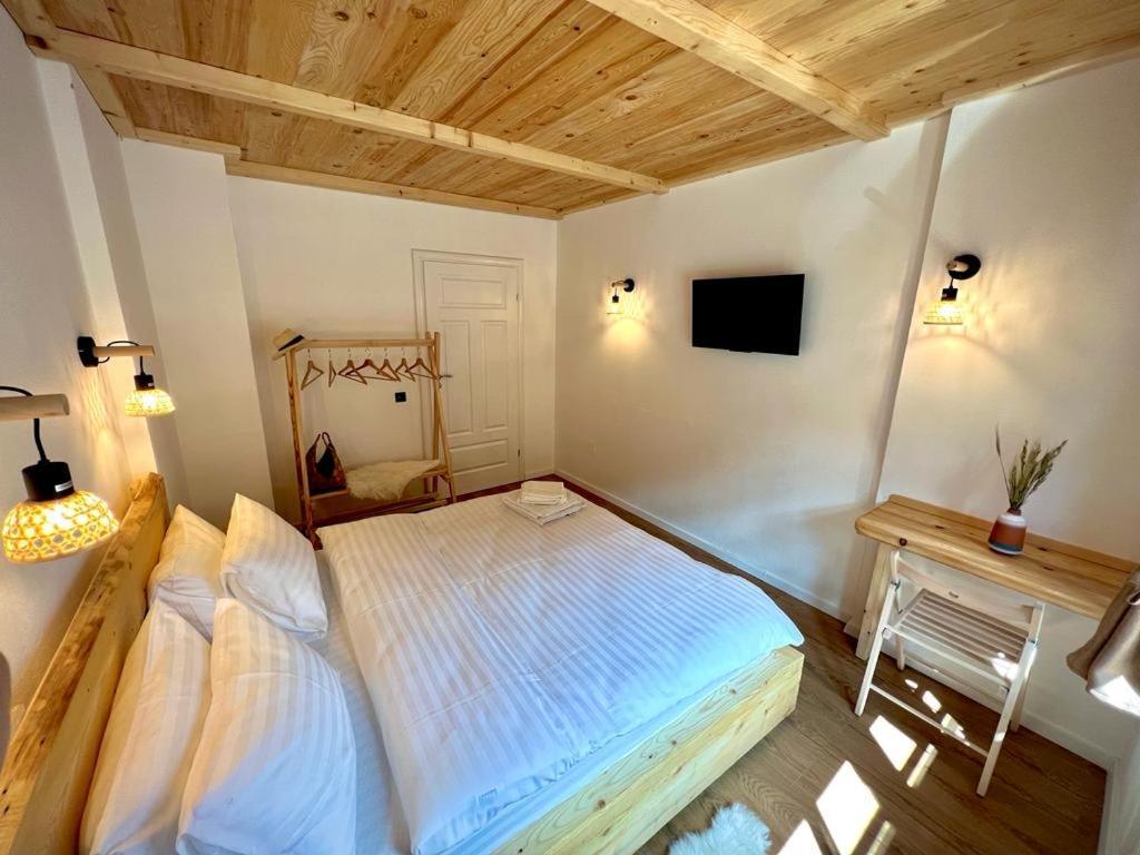 Victoria Gasthaus Rasnov - Charming Vacation House In Rasnov Extérieur photo