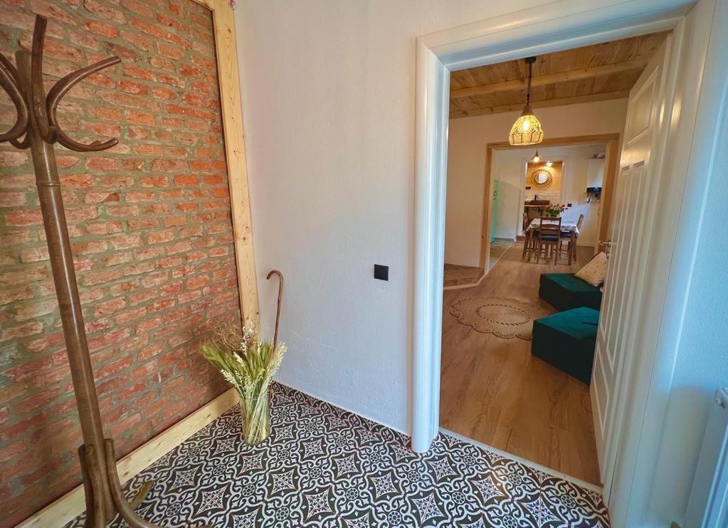 Victoria Gasthaus Rasnov - Charming Vacation House In Rasnov Extérieur photo